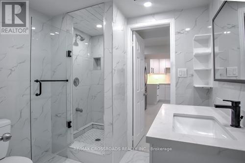 66 Bayhampton Crescent, Vaughan, ON - Indoor Photo Showing Bathroom