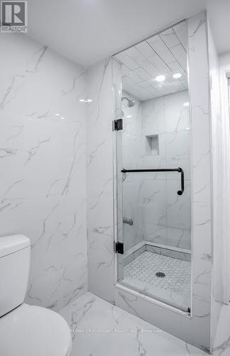 66 Bayhampton Crescent, Vaughan, ON - Indoor Photo Showing Bathroom