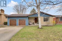 7 LOCKE HEIGHTS Strathroy-Caradoc (Ne), ON N7G 3X1