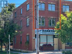 621A THE QUEENSWAY Toronto, ON M8Y 1K4