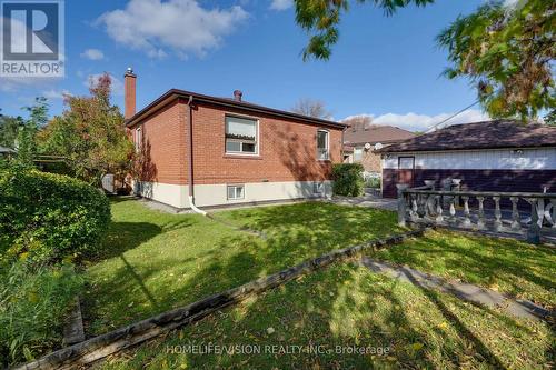 239 Epsom Downs Drive, Toronto, ON - Outdoor