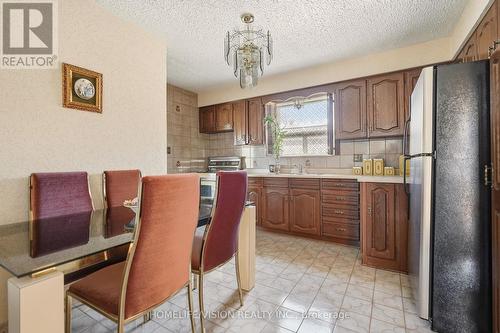 239 Epsom Downs Drive, Toronto, ON - Indoor
