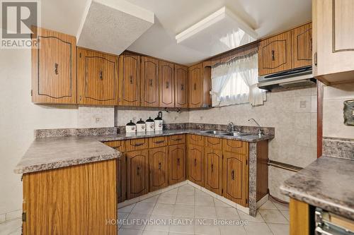 239 Epsom Downs Drive, Toronto, ON - Indoor Photo Showing Kitchen