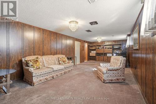 239 Epsom Downs Drive, Toronto, ON - Indoor