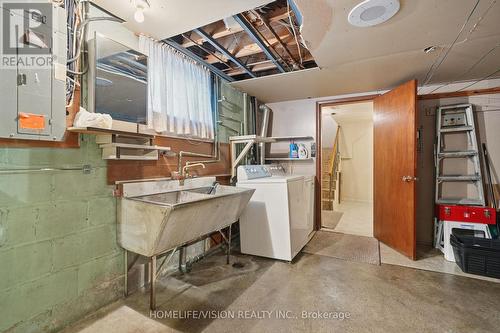 239 Epsom Downs Drive, Toronto, ON - Indoor Photo Showing Laundry Room