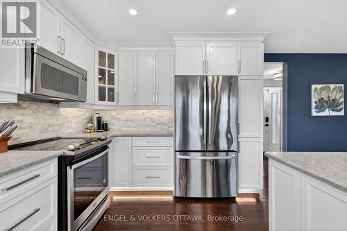754 Cork Street, Ottawa, ON - Indoor Photo Showing Kitchen With Upgraded Kitchen