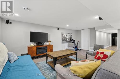 754 Cork Street, Ottawa, ON - Indoor