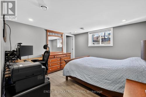 754 Cork Street, Ottawa, ON - Indoor Photo Showing Bedroom