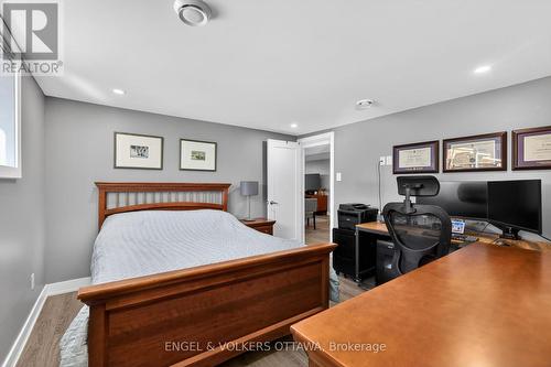754 Cork Street, Ottawa, ON - Indoor Photo Showing Bedroom