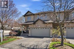 441 STONEHENGE Drive Unit# 40 Ancaster, ON L9K 0B1