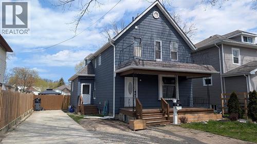 166 ROSS AVENUE  Sarnia, ON N7T 1J7