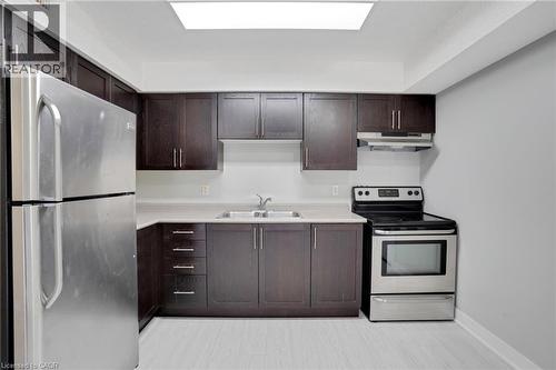 185 Windale Crescent Unit# 5D, Kitchener, ON - Indoor Photo Showing Kitchen With Stainless Steel Kitchen With Double Sink