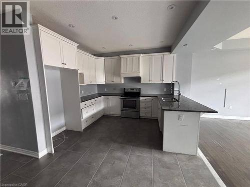 71 Fairgrounds Drive, Binbrook, ON - Indoor Photo Showing Kitchen