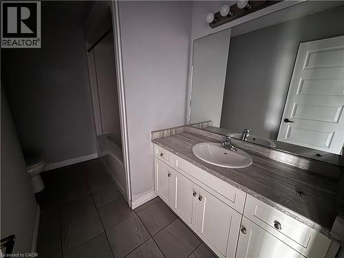 71 Fairgrounds Drive, Binbrook, ON - Indoor Photo Showing Bathroom