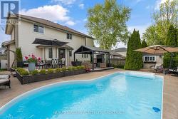 4439 LINCOLN AVENUE Lincoln (Beamsville), ON L0R 1B3