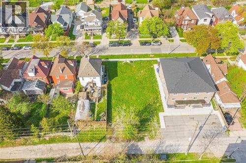484-488 Janette, Windsor, ON 