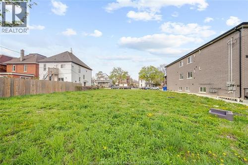484-488 Janette, Windsor, ON 