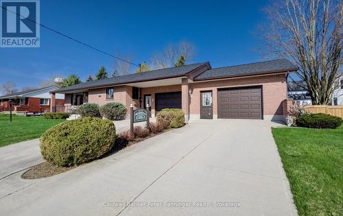 4 PARK ST STREET W  Minto, ON N0G 1M0