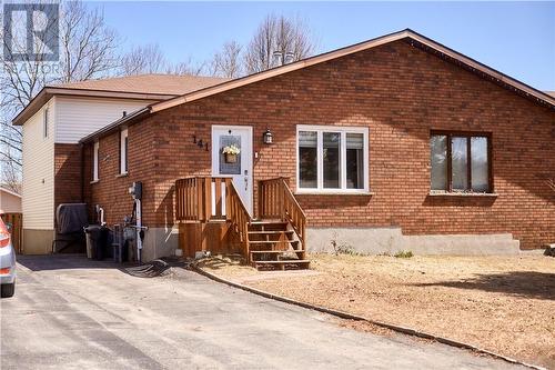 141 Plumtree Crescent  Sudbury, ON P3B 4G6