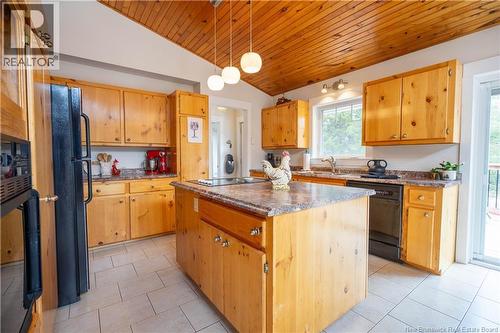 8 Dane Row, Willow Grove, NB - Indoor Photo Showing Kitchen
