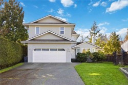 4120 Ambassy Pl Saanich, BC V8X 2M4