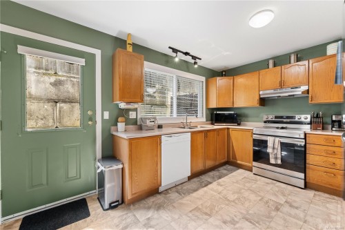 3-1663 Dufferin Cres, Nanaimo, BC 