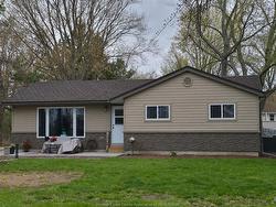 290 LAKE Street Essex, ON N0R 1G0