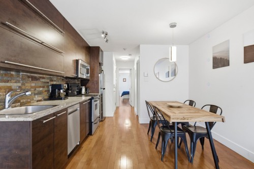 Kitchen - 301-2487 Rue Champagne, Montréal (Ville-Marie), QC - Indoor