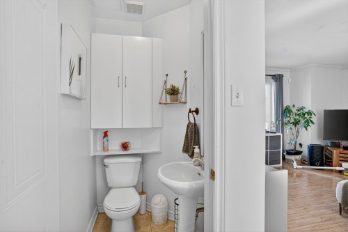 Salle d'eau - 1408 Av. Du Parc, Saint-Jérôme, QC - Indoor Photo Showing Bathroom