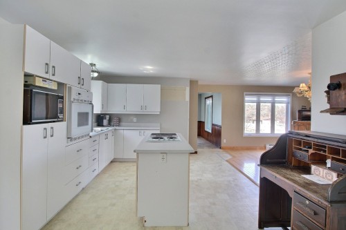 Cuisine - 34 10E Rang, Barraute, QC - Indoor Photo Showing Kitchen With Double Sink