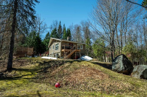 54 Rue Lawken  Morin-Heights, QC J0R 1H0