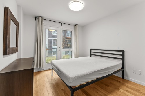 Chambre à coucher - 558 Rue Nicolet, Montréal (Mercier/Hochelaga-Maisonneuve), QC - Indoor Photo Showing Bedroom