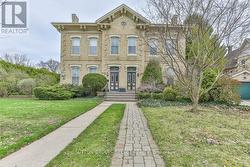 806 WATERLOO STREET  London East (East B), ON N6A 3W4