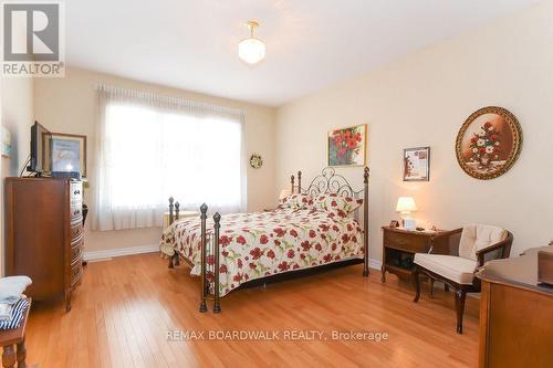 1861 Mickelberry Crescent, Ottawa, ON 