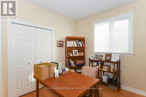 1861 Mickelberry Crescent, Ottawa, ON 