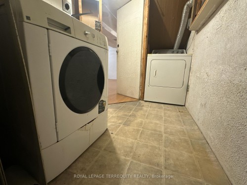 80 Eldon Avenue, Toronto, ON - Indoor Photo Showing Laundry Room
