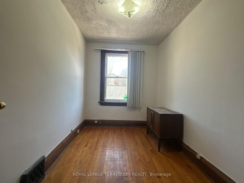 80 Eldon Avenue, Toronto, ON - Indoor Photo Showing Other Room