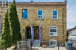 98 VIA ITALIA Toronto, ON M6H 3R8