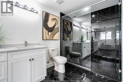 8336 Annie, Mcgregor, ON - Indoor Photo Showing Bathroom