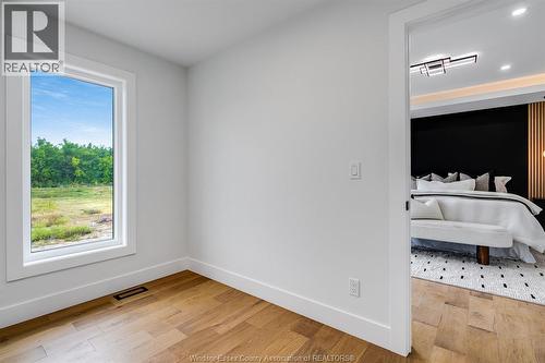 8336 Annie, Mcgregor, ON - Indoor Photo Showing Other Room