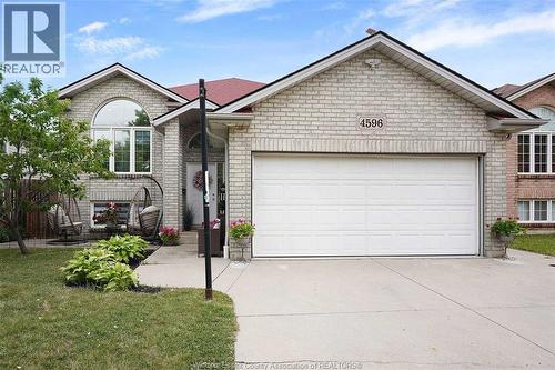 4596 FONTANA AVENUE  Windsor, ON N9G 3C8