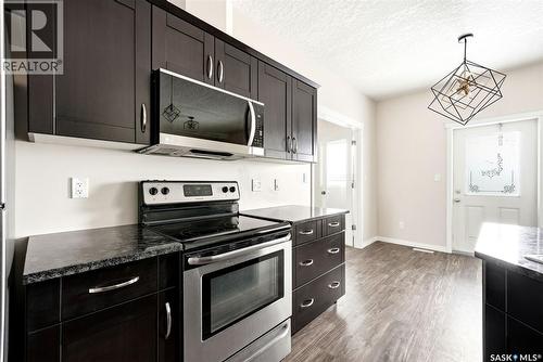 401 3826 Dewdney Avenue E, Regina, SK - Indoor Photo Showing Kitchen