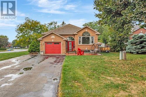 2 MARCHMONT PLACE  Belleville (Belleville Ward), ON K8P 5E4