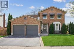 3150 TRAILWOOD Drive  Burlington, ON L7M 2Z8