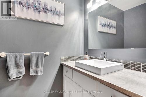 62 Fourwinds Road, London South (South K), ON - Indoor Photo Showing Bathroom