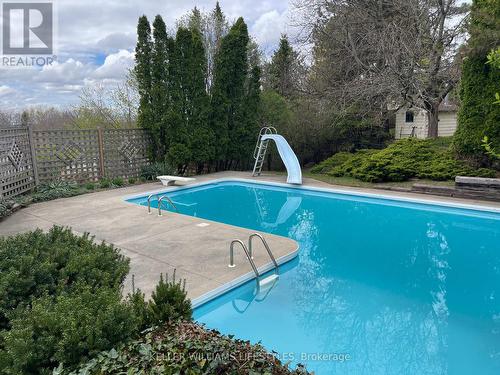 62 Fourwinds Road, London South (South K), ON - Outdoor With In Ground Pool