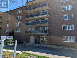 404 - 196 SCOTT STREET St. Catharines (Fairview), ON L2N 5T2