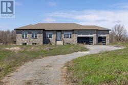 130 HINEMAN STREET Kingston (City North Of 401), ON K7L 0G2