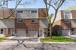 15 - 960 WARWICK COURT  Burlington, ON L7T 4C5