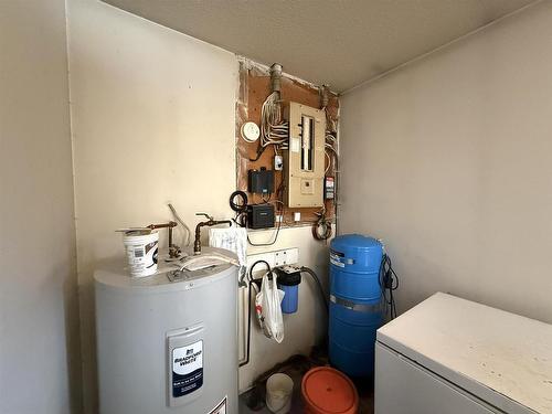 982 Hwy 608, Neebing, ON - Indoor Photo Showing Basement